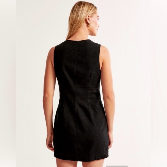 Women’s size medium Abercrombie & Fitch navy blue Mara mini vest dress - Picture 2 of 12